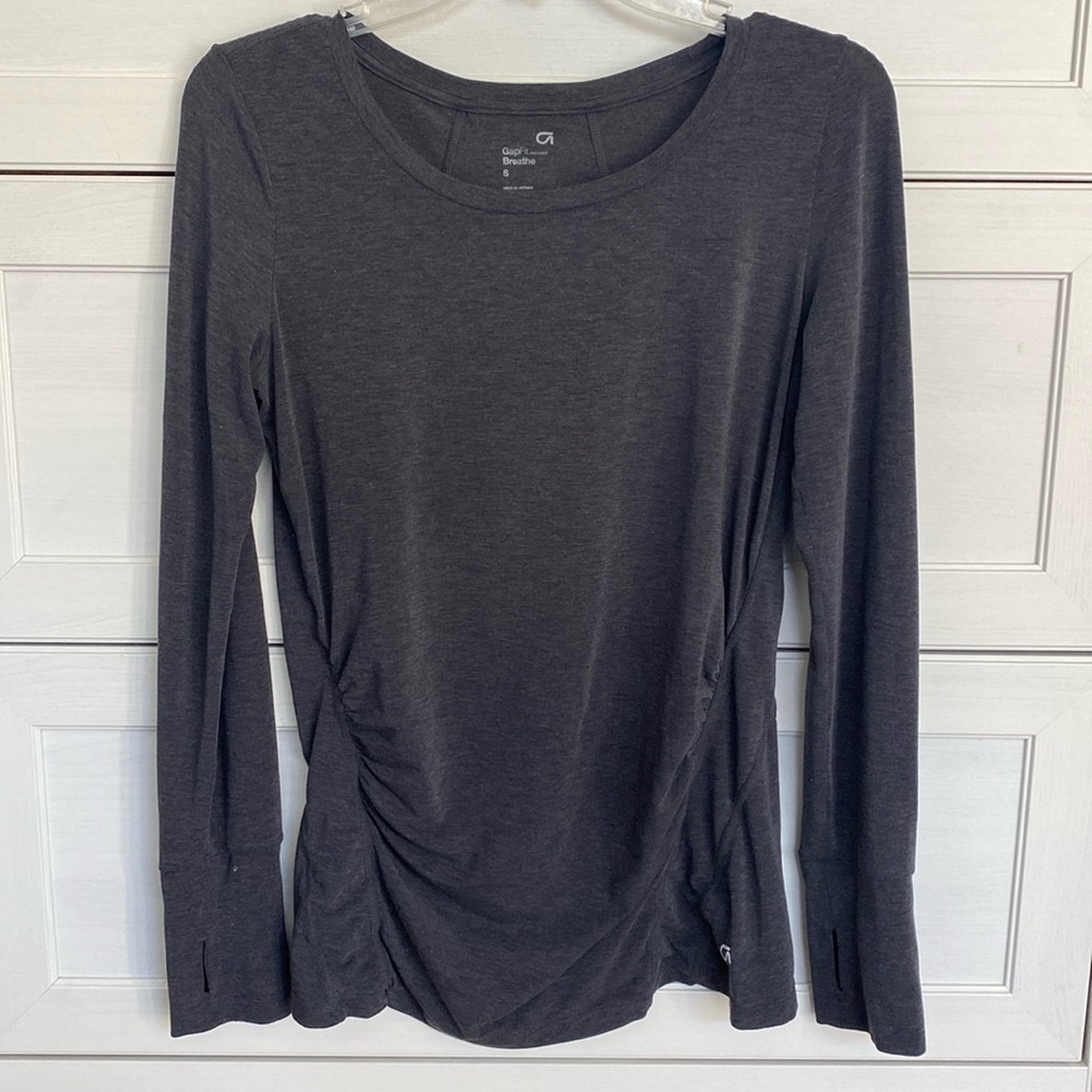 GapFit Breathe Maternity Top